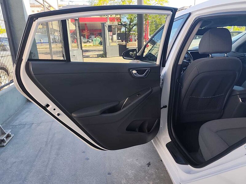 Hyundai Ioniq PHEV 1.6 GDI Tecno
