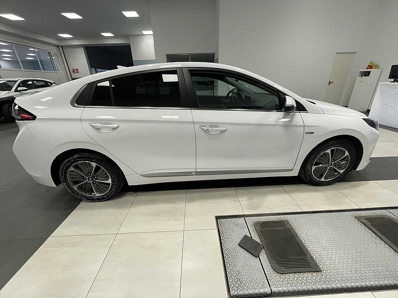 Hyundai Ioniq ES - Ber5 1,6 GDI Hybrid EU6d-T, Tecno Plug-In Hybrid (EURO 6d-TEMP), (Facelift)